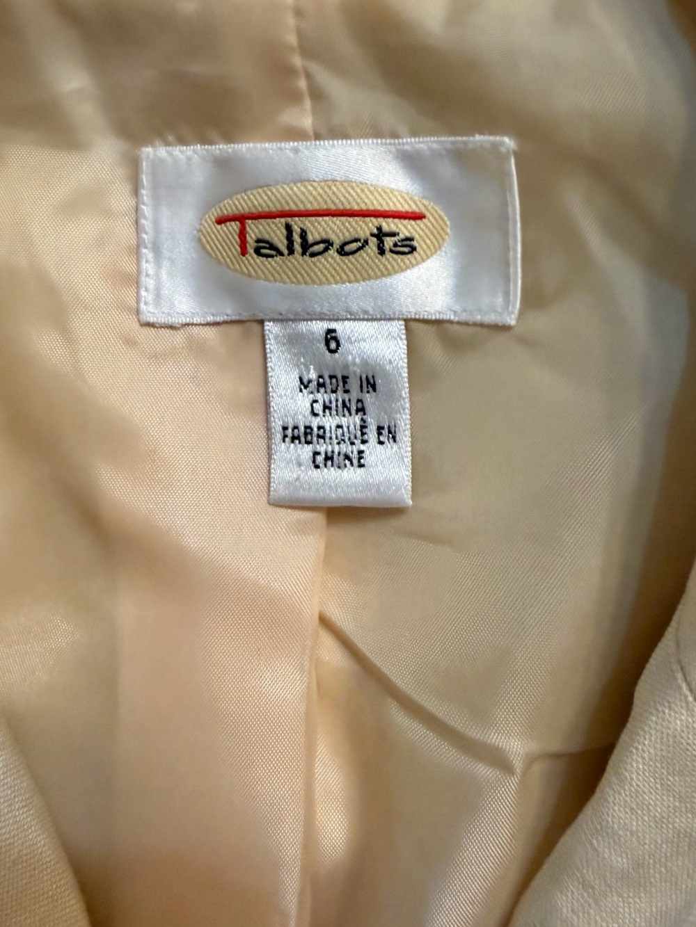 Talbots Cream Silk/Linen Notch-Collar Button Front Blazer size 6 - Picture 3 of 7